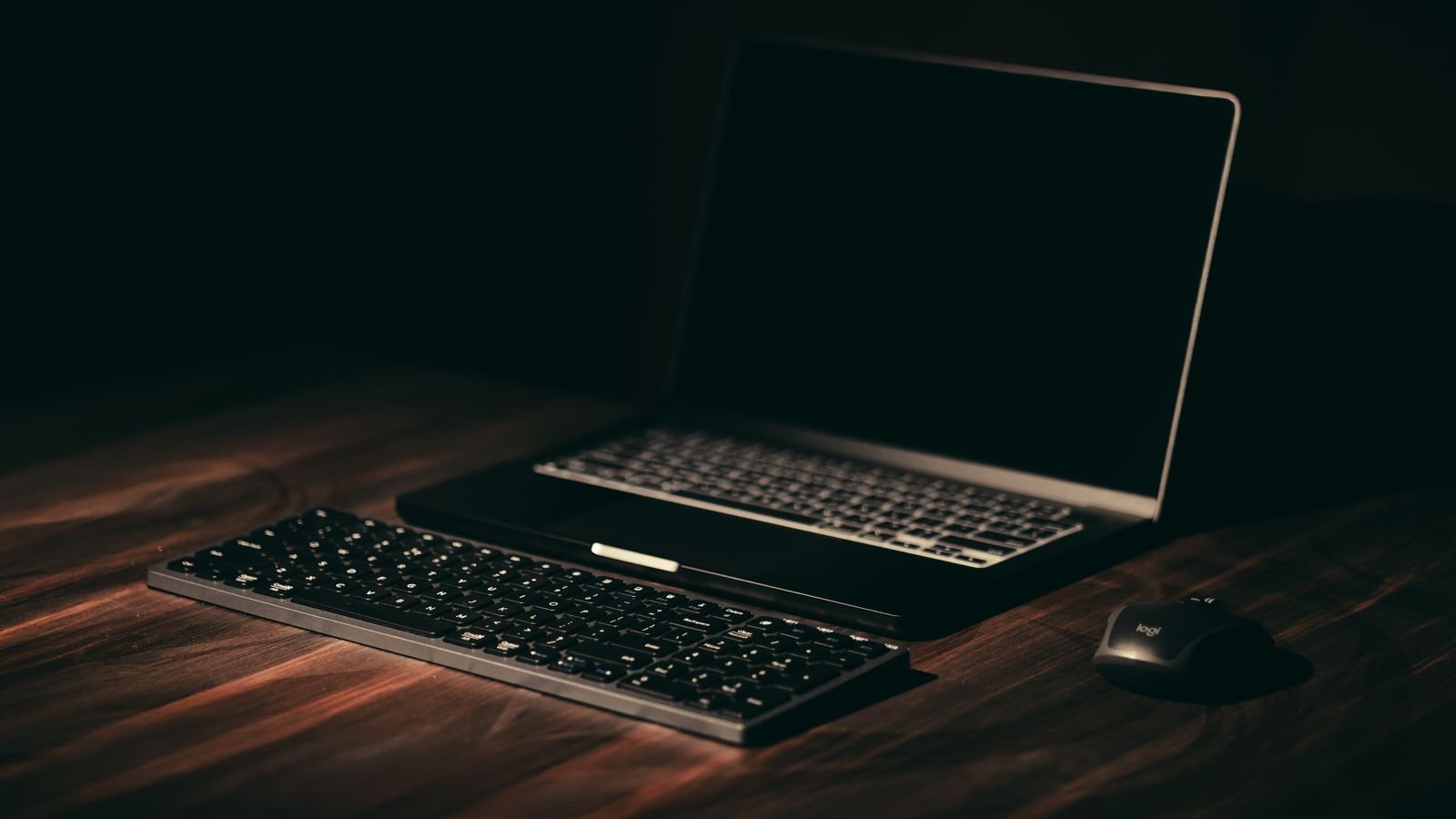 Kotisivukone vai WordPress – kumpi kannattaa valita yrityksen sivuille?
